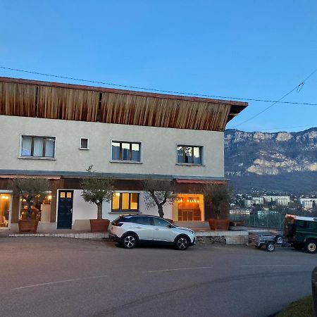 Gite Partage Tresserve Exterior foto